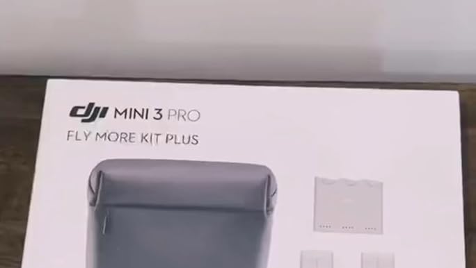 DJI MINI 3PRO FLY Moreコンボに KIT PLUS 2個 Amazon.com: Genuine DJI Mini 3, 3 Pro Fly More Kit(Includes